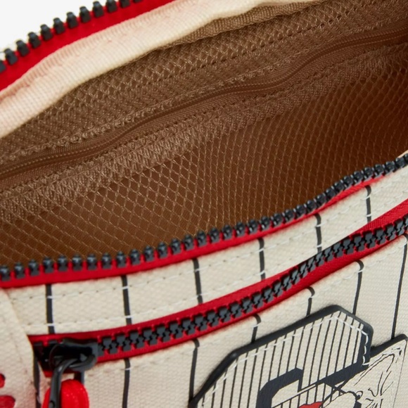 Peanuts Snoopy Baseball Striped Belt Bag - BoxLunch
Exclusive - Picture 4 of 6